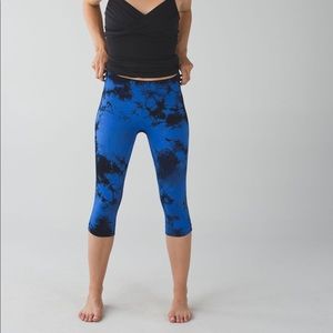 Lululemon In The Flow Crop